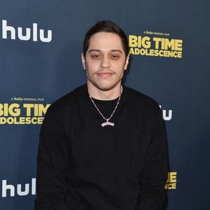 Er datet die schönsten Frauen: Wie macht Pete Davidson das?