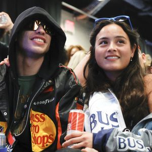 Süß: Pete Davidson und Chase Sui Wonders turteln auf Hawaii