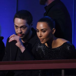 Pete Davidson und Kim K. besuchen gemeinsam Preisverleihung