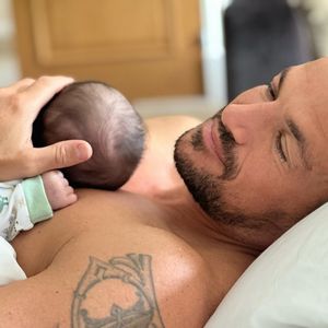 Süßer Schnappschuss von Peter Andre und Baby Arabella!