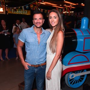 Wird Peter Andre seine Emily zum Jubiläum erneut heiraten?