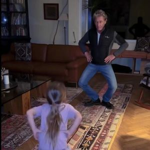 Autsch: Peter Maffay verletzt sich beim Spielen mit Tochter