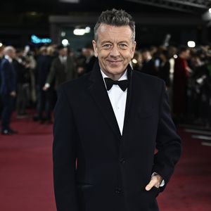 Peter Morgan verrät, warum "The Crown" im Jahr 2005 endet!