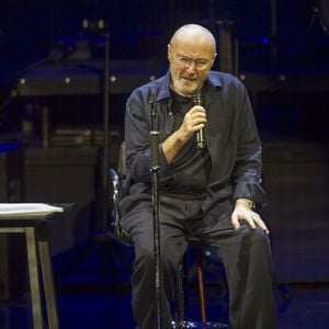 "Viel unbeweglicher": So geht es Phil Collins gesundheitlich