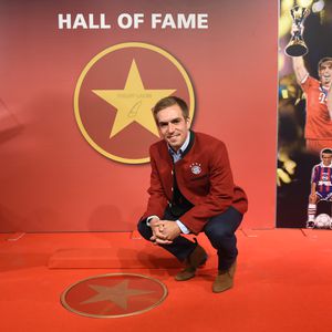 Auf Rinderfarm: Ex-Bayern-Star bietet Philipp Lahm Job an
