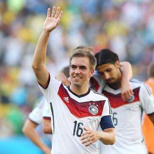 Deutschland doch beim WM-Finale: Darum trägt Lahm den Pokal!