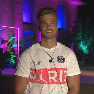Popel und offenes Hemd: "Love Island"-Philipp bereut nichts!