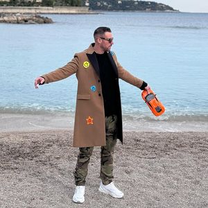 Rechtsextremistisch? Netz empört über Philipp Pleins Mode!