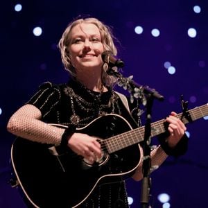 Neuer Song: Singt Phoebe Bridgers über Paul-Mescal-Trennung?