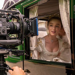 "Bridgerton"-Fortsetzung: Das ändert sich für Phoebe Dynevor