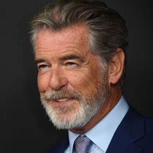 Echte Star-Besetzung: Pierce Brosnan wird "Cinderella"-König