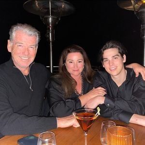 Seltener Anblick: Pierce Brosnan teilt Familienfoto mit Sohn