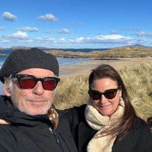 "Echte Vorbilder": Fans bewundern Pierce Brosnan und Keely