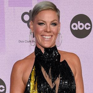 Fans sauer: Pink sagt krankheitsbedingt weitere Shows ab!