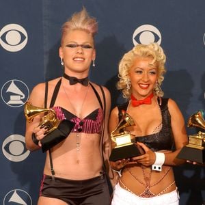 Fehde mit Christina Aguilera: Pink genervt von Schlagzeilen