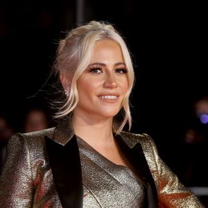Pinkie Lott, oder was? Pixie Lott überrascht mit neuem Look!