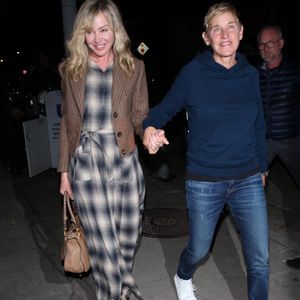 Ellen DeGeneres turtelnd mit ihrer Portia de Rossi gesichtet