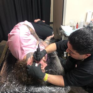 Blutiges Motiv: Post Malone hat ein neues Gesichts-Tattoo