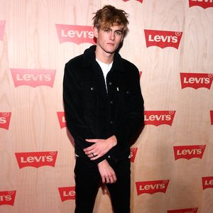 Strandgeturtel: Hat Presley Gerber etwa eine neue Freundin?
