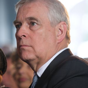 Fakt: Prinz Andrew hat Millionensumme an Virginia gezahlt