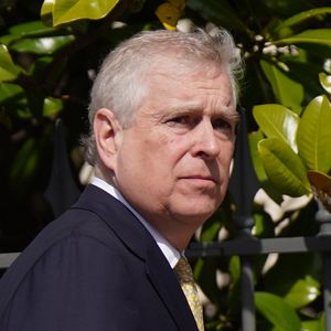 Belästigte Prinz Andrew junge Frau? Beweise bald öffentlich!