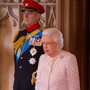 Prinz Andrew lässt Queen über Missbrauchsprozess im Dunkeln