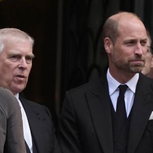 Skandal um Andrew: Will Prinz William ihn aus Palast werfen?
