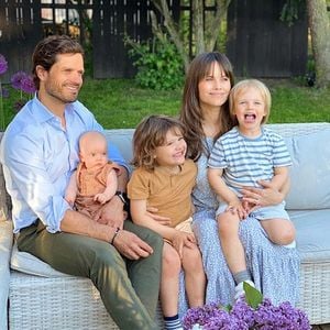 Süß! Erstes Familienfoto der schwedischen Royals zu fünft
