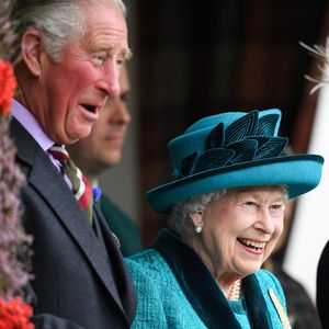Küsse & Stößchen: Willem-Alexander & Maxima bei Queen-Besuch