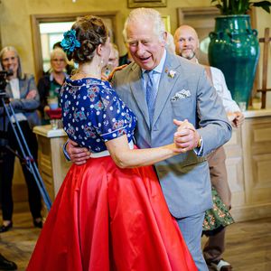 Vor Jubiläum: Prinz Charles schwang auf Party das Tanzbein