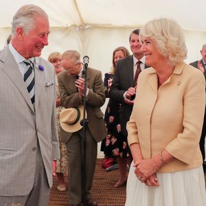 Nach Isolation: Prinz Charles und Camilla sind wiedervereint