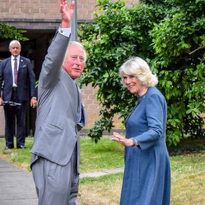 Nach Lockdown: Charles und Camilla nehmen ersten Termin wahr
