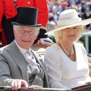 Queen fehlt: Charles und Camilla strahlen beim Royal Ascot