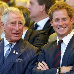 Royale Versöhnung? König Charles wünscht sich Harry zurück