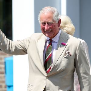 Anders als Meghan und Harry: Prinz Charles für Doku gefeiert