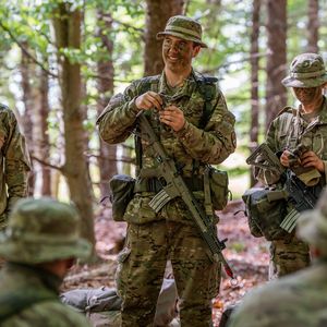 So schlägt sich Prinz Christian während Militärausbildung