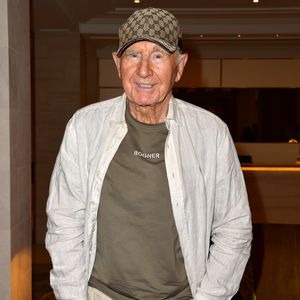 Frédéric von Anhalt muss nach Klinikaufenthalt laufen lernen