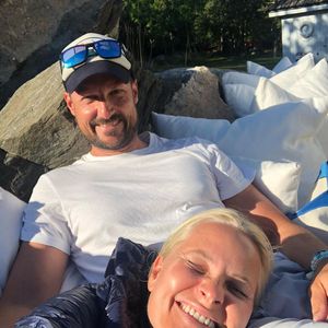 Lässig-Selfie! Norwegens Mette-Marit gratuliert ihrem Haakon
