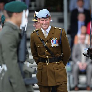 Zurück zum Militär? Prinz Harry soll sich nach Heimat sehnen