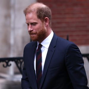 Wegen Meghan: Prinz Harry kämpft vor Gericht mit den Tränen