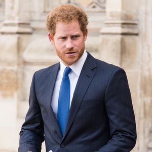 Prinz Harry bricht mit seinen Memoiren "Reserve" Rekorde!