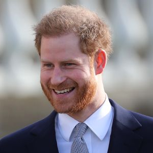 Insider weiß: Prinz Harry bereut royalen Exit kein bisschen