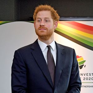 Prinz Harry tritt nach Vorwürfen gegen AIDS-Stiftung zurück