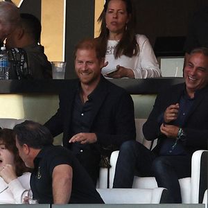 Ohne Meghan: Prinz Harry hat Spaß bei Lionel Messis Spiel