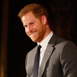 Prinz Harry wird trotz öffentlicher Kritik Preis annehmen