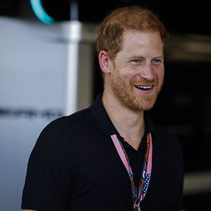 Experte sicher: Prinz Harry sucht nach prominenten Freunden!