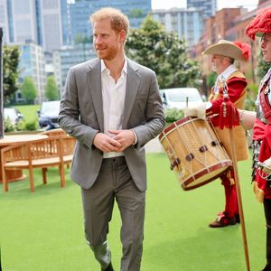Übernachtet Prinz Harry während UK-Besuch in einem Hotel?