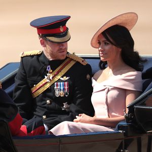 Nervöse Meghan: Das sagte Prinz Harry auf Balkon zu ihr!