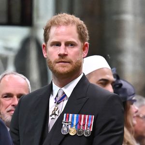 Darum wollte Prinz Harry König Charles' Hochzeit verhindern!
