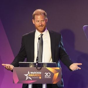 Trotz Familienstreit: Prinz Harry macht Geschwisterwitze